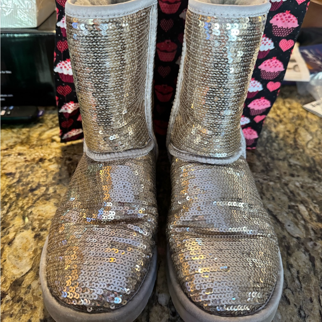 Uggs Size 7 Silver Metallic Boots Used In Great Condition